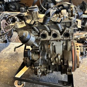 Moteur Skoda fabia 2 année 2009 essence code CHF 1,2